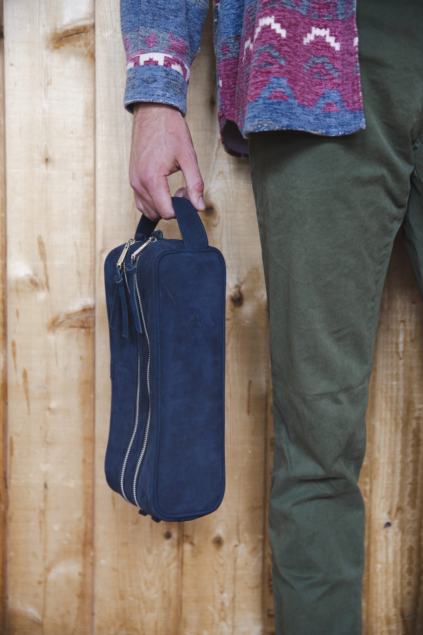 Wince carrier held in the hand