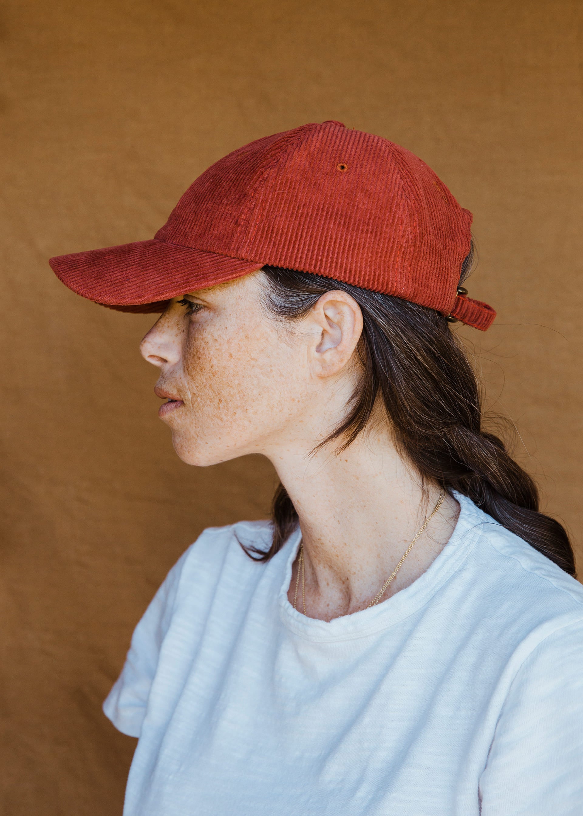 The Borgoña Corduroy Hat